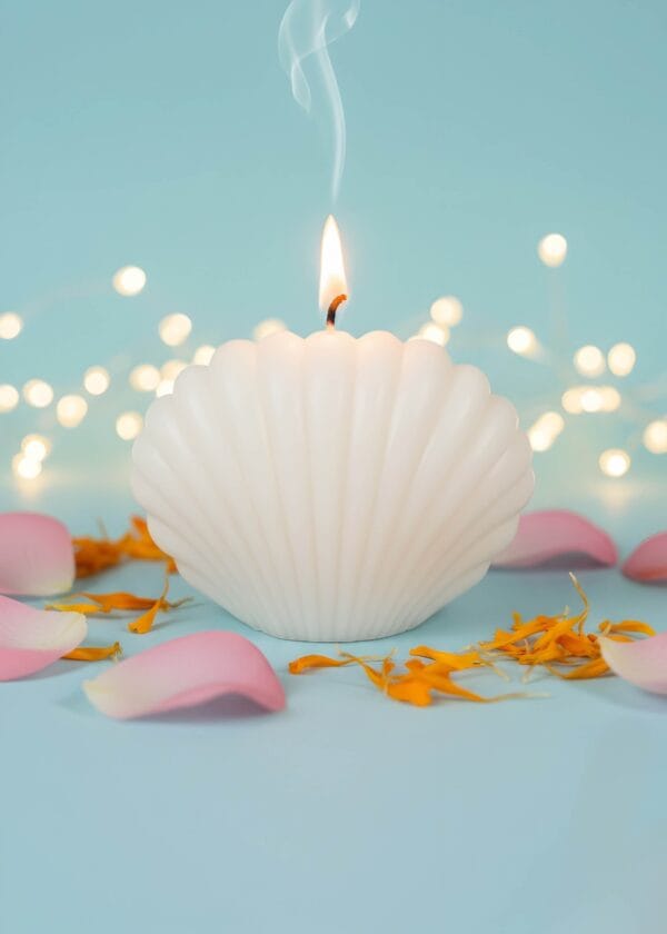Sea shell Candle
